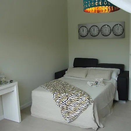 Saint Peter Welcoming