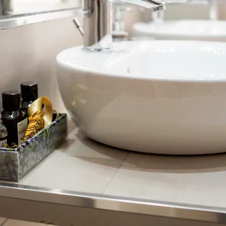 Saint Peter Welcoming * Roma